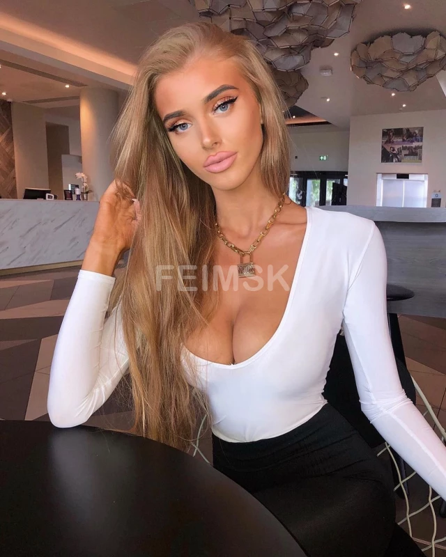 ЕСЕНИЯ МАЛЫШКА