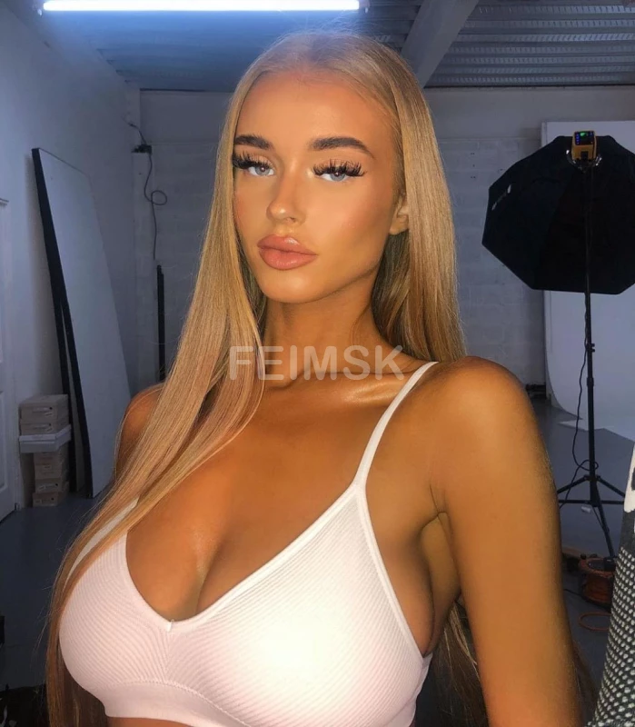 ЕСЕНИЯ МАЛЫШКА